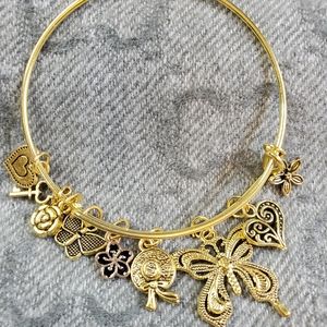 Charm butterfly 🦋 bangle bracelet